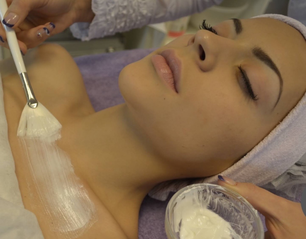 Pelikán Szépségszalon - Budapest, 22. kerület - Arcfiatalítás-kényeztetés